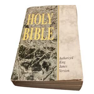 Holy Bible Complete Authorized King James Version Self Pronouncing. 93 Paperback